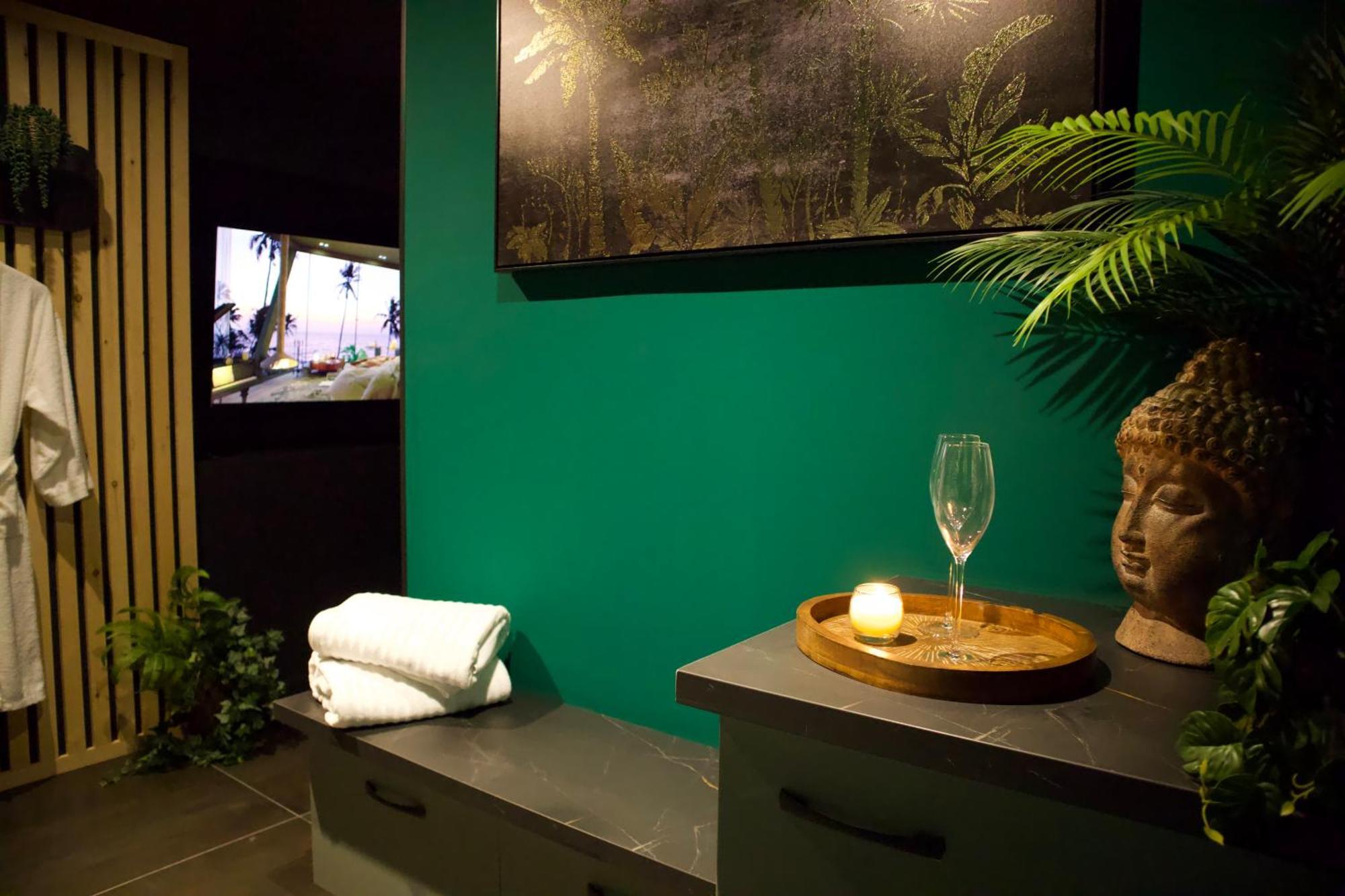 Sejour Detente A Saint-Omer - Jacuzzi Prive, Terrasse, Centre-Ville Et Parking Gratuit Екстер'єр фото